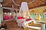 Indonesien Flores Island Beach Dive Resort Bungalows Villa Maumere Strandurlaub Tauchurlaub