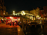 Venedig bei Nacht  - Blick auf Ponte di Rialto