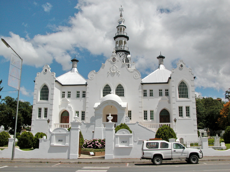 Swellendam Niederländisch-Reformierte Kirche dominiert das Stadtbild