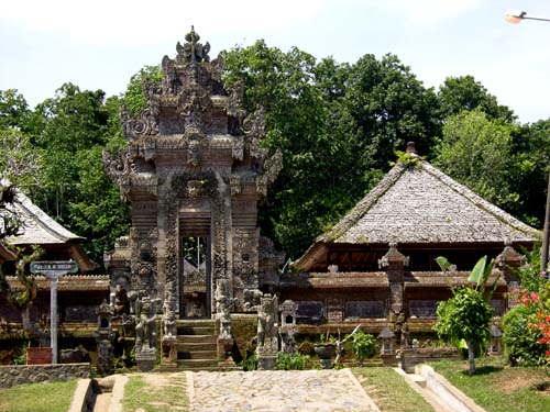 Dorftempel auf Bali