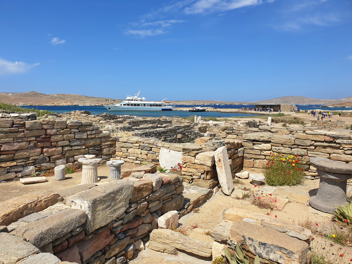 Die Insel Delos erreicht man mit Ausflugsbooten von Mykonos