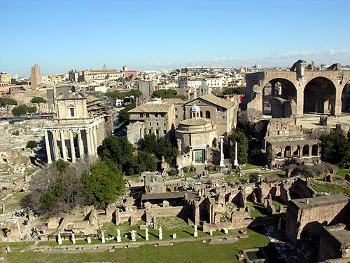 Altes Roma Forum Romanum.  Tempio di Antonino e Faustina und Basillica di Massenzio